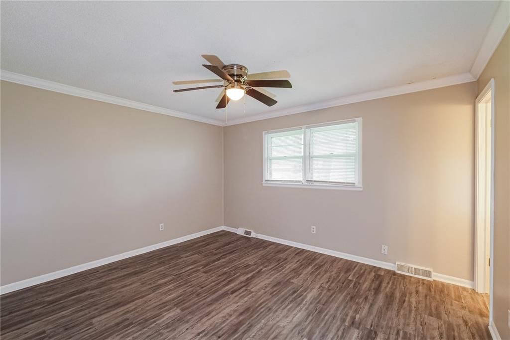 12708 Sycamore Avenue — photo 11