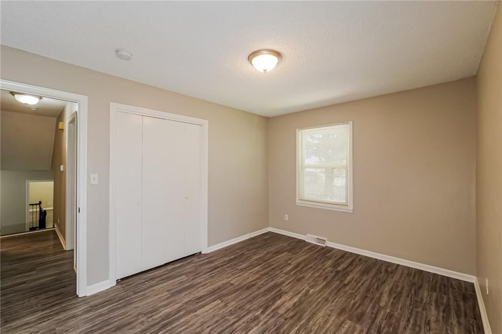 12708 Sycamore Avenue — photo 14