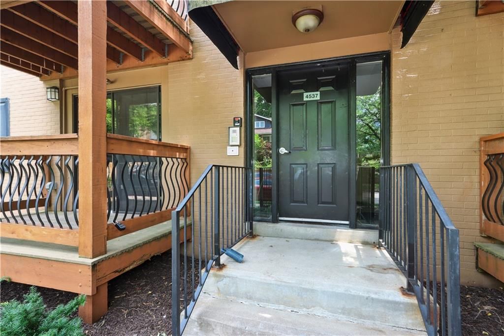 4537 Holly Street — photo 2