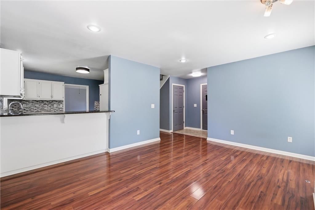 10304 NW 85th Court — photo 11