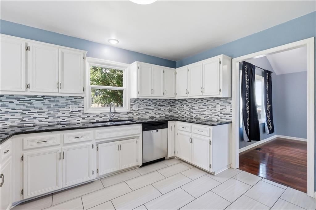 10304 NW 85th Court — photo 14