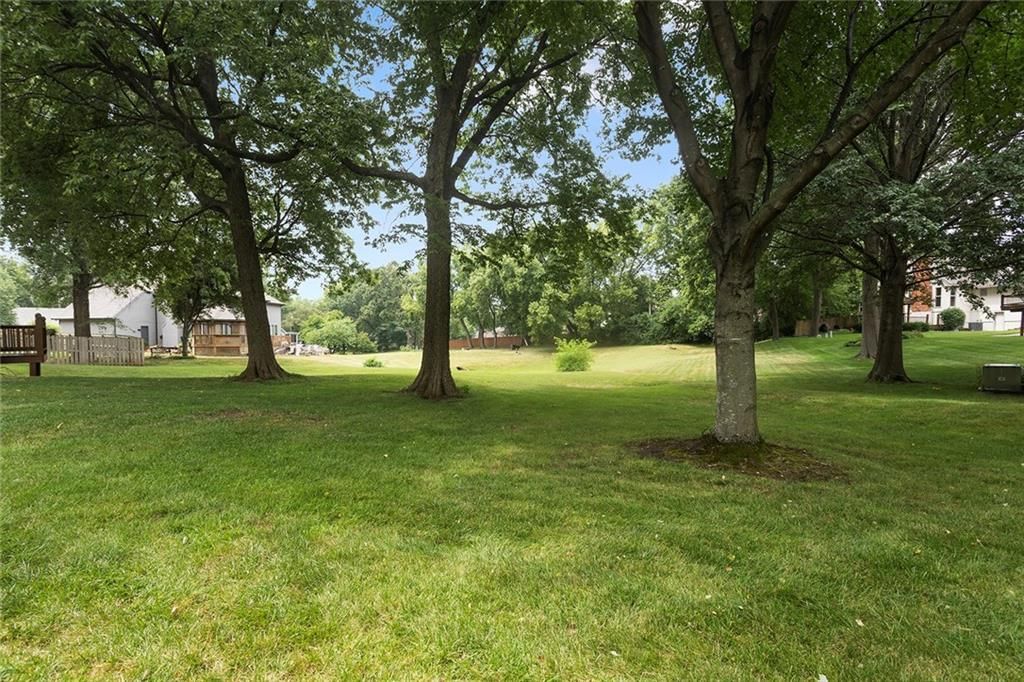 6914 N Bellefontaine Avenue — photo 79