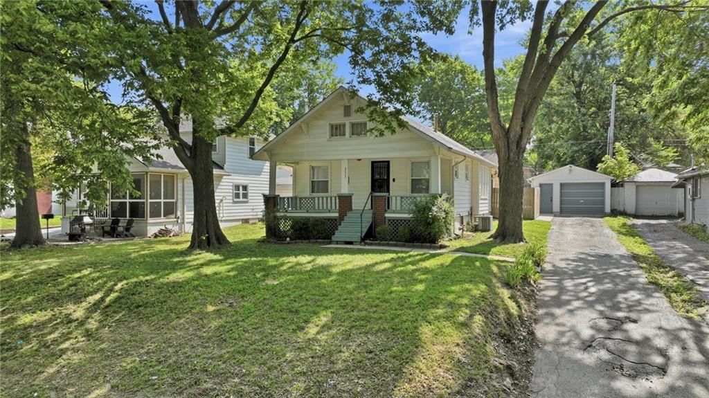 111 S Huttig Avenue — photo 2