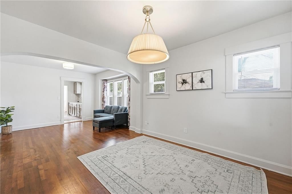 111 S Huttig Avenue — photo 3
