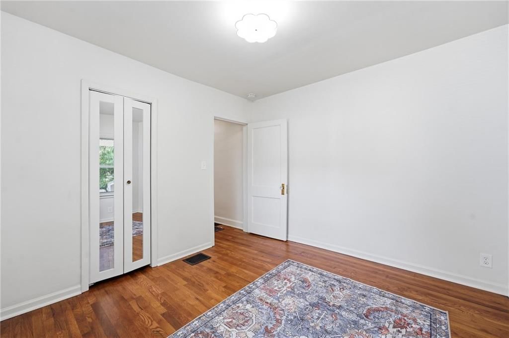 111 S Huttig Avenue — photo 17