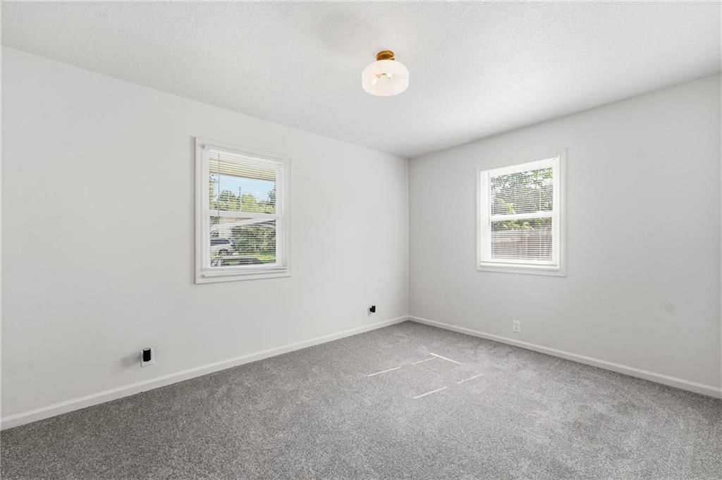 111 S Huttig Avenue — photo 24