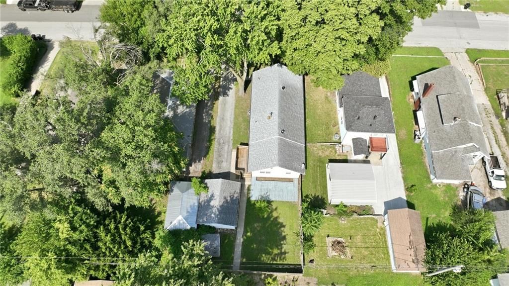 111 S Huttig Avenue — photo 37