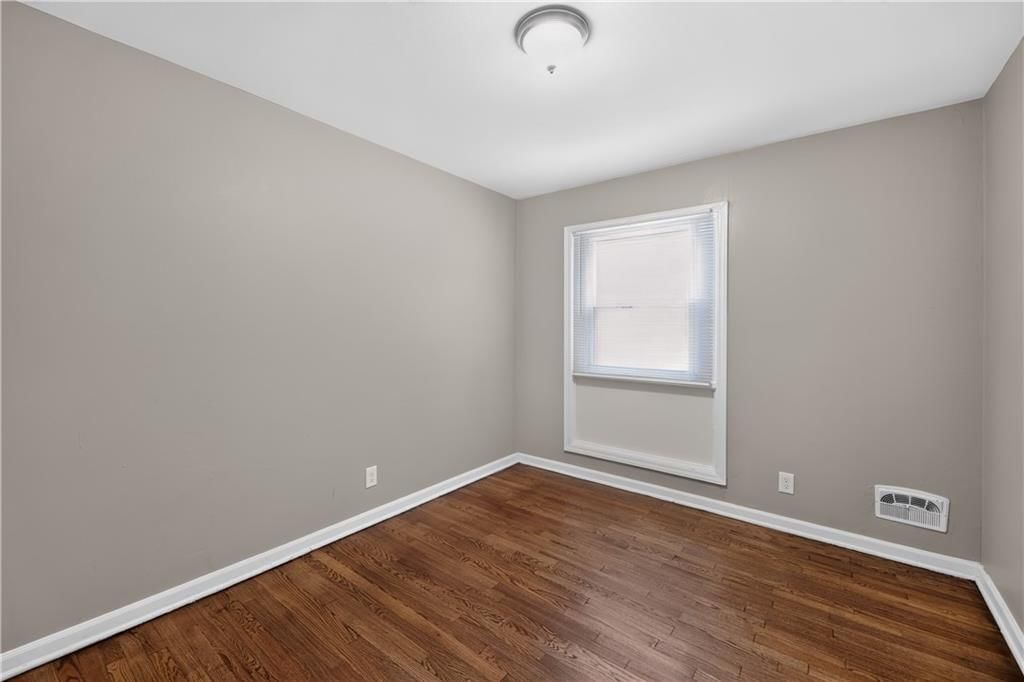 Photo 22 of 31 - 6601 E 96TH Street, Kansas City, MO 64134