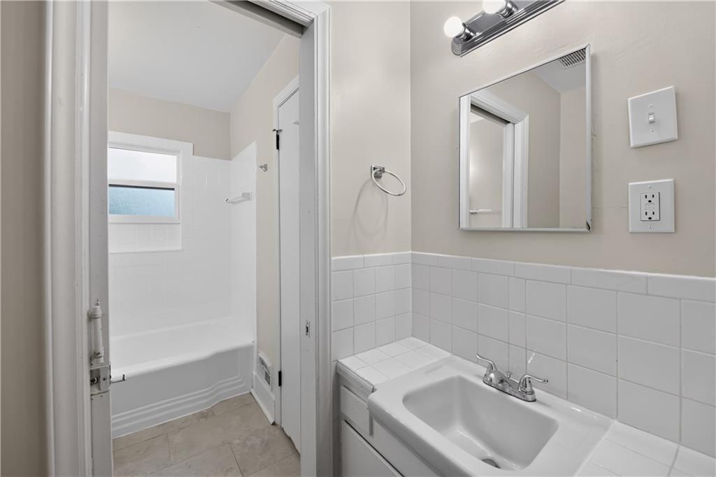 Photo 30 of 31 - 6601 E 96TH Street, Kansas City, MO 64134