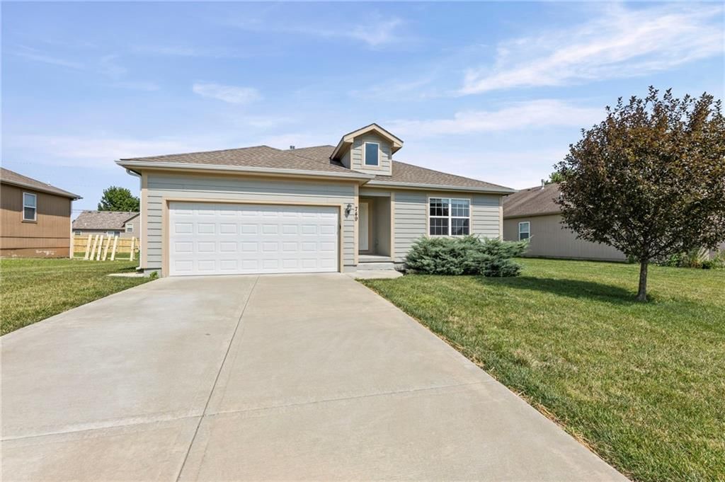 749 S Cypress Street — photo 2