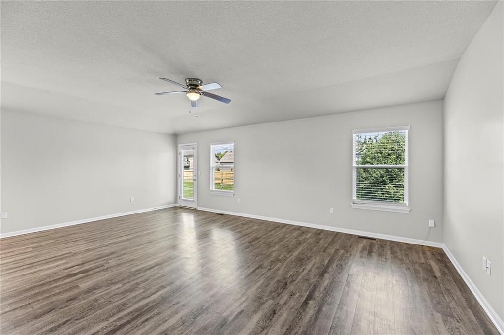749 S Cypress Street — photo 4