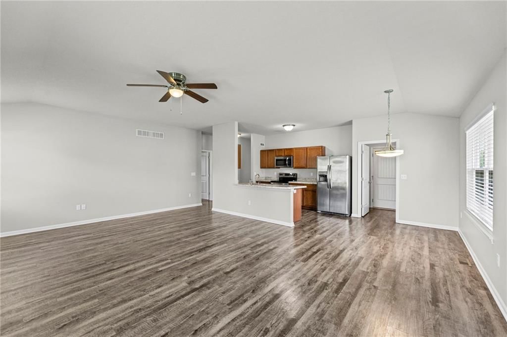 749 S Cypress Street — photo 6