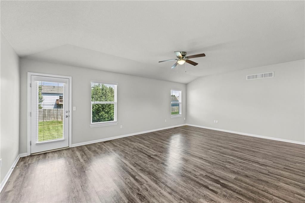 749 S Cypress Street — photo 7