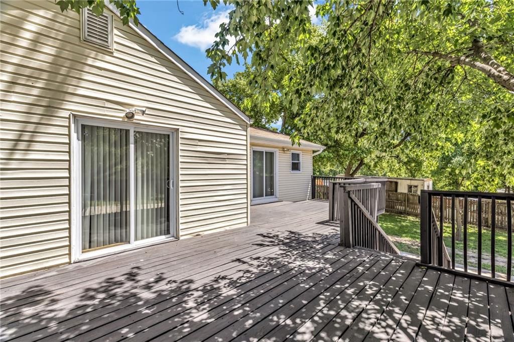 8205 Rose Street — photo 22