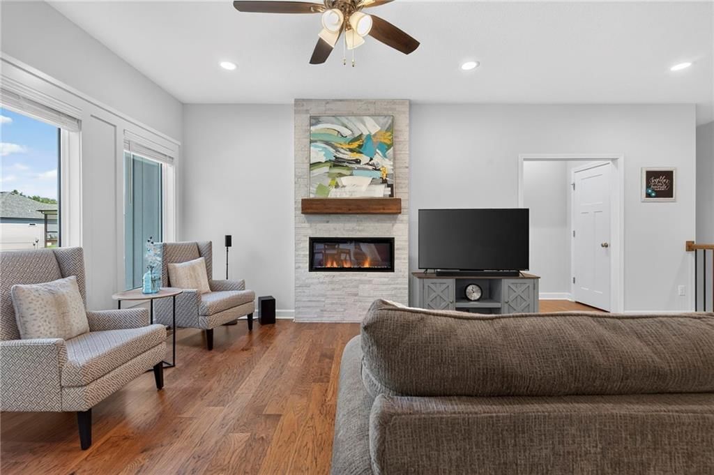 2310 NW Rymeg Drive — photo 11