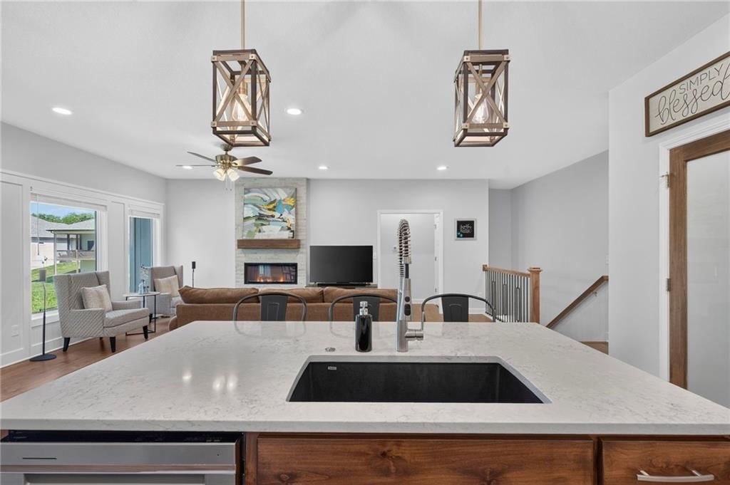 2310 NW Rymeg Drive — photo 13