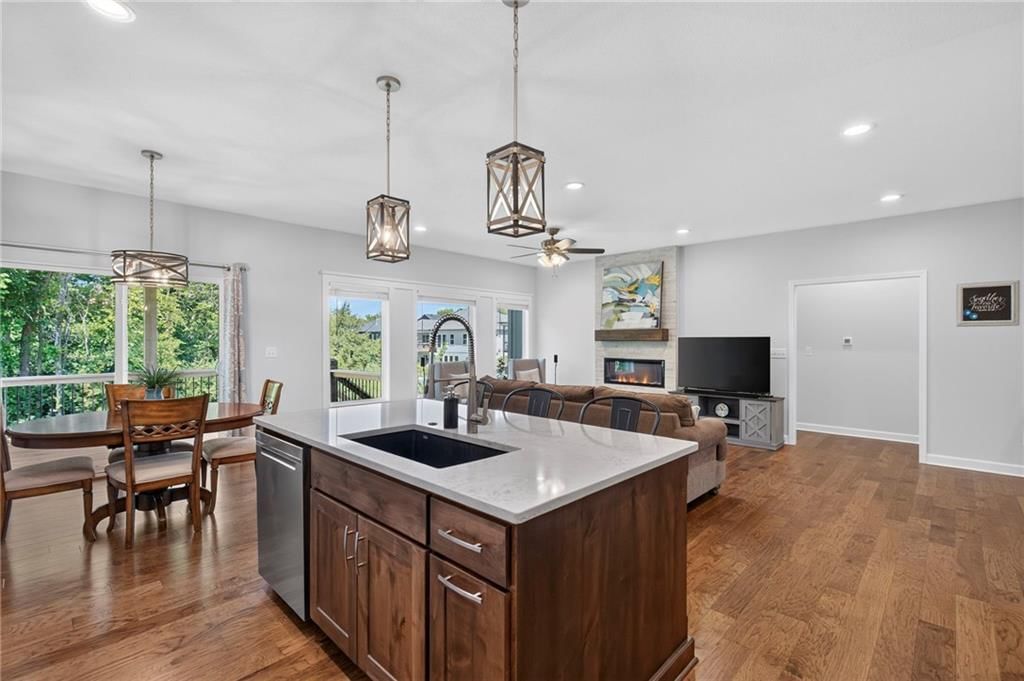 2310 NW Rymeg Drive — photo 15