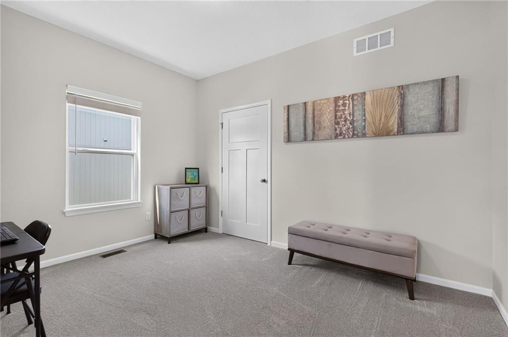 2310 NW Rymeg Drive — photo 27