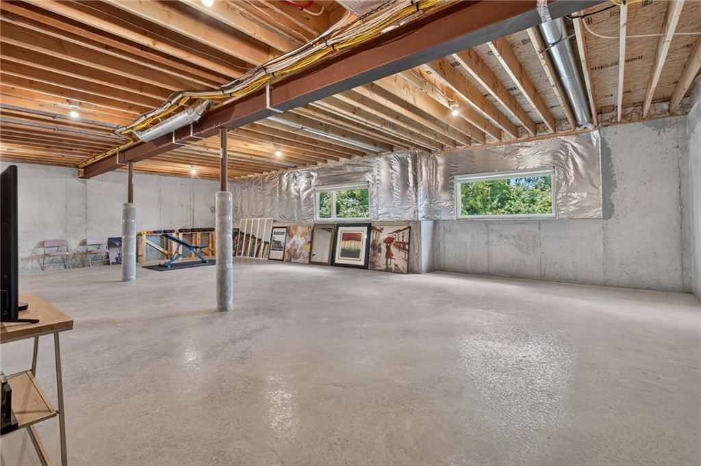 2310 NW Rymeg Drive — photo 30
