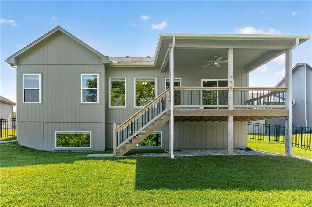 2310 NW Rymeg Drive — photo 35