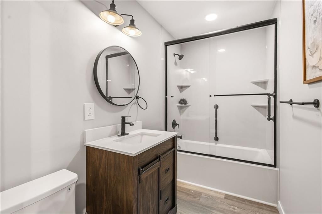 1512 NE Savoy — photo 23
