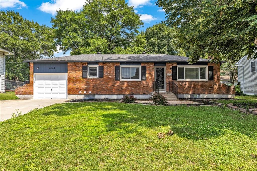 604 S Stevenson Street, Olathe, KS
