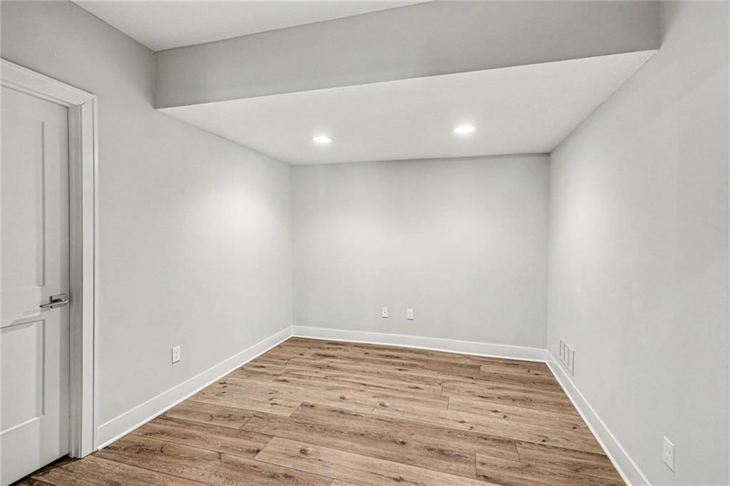 5200 N 130th Street — photo 26