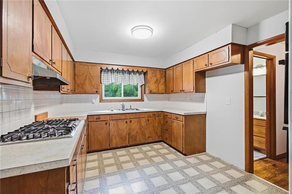 10801 E 64 Terrace — photo 11