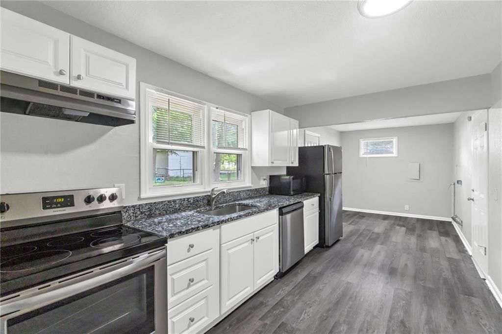 404 NE Grand Avenue — photo 10