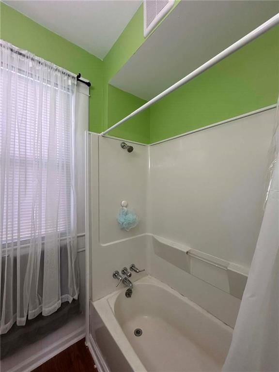 2922 Sacramento Street — photo 22
