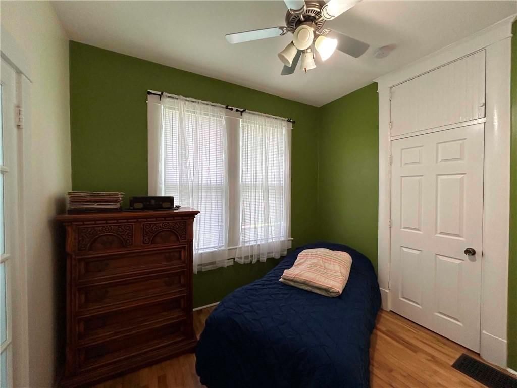 2922 Sacramento Street — photo 27