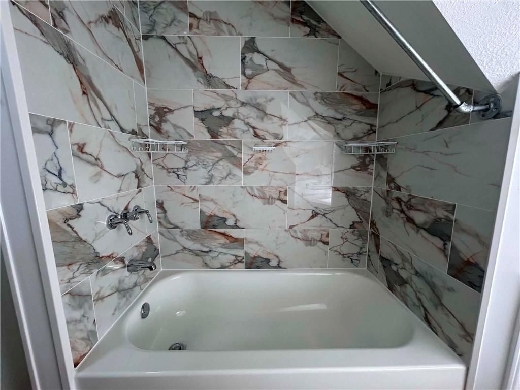 2922 Sacramento Street — photo 33