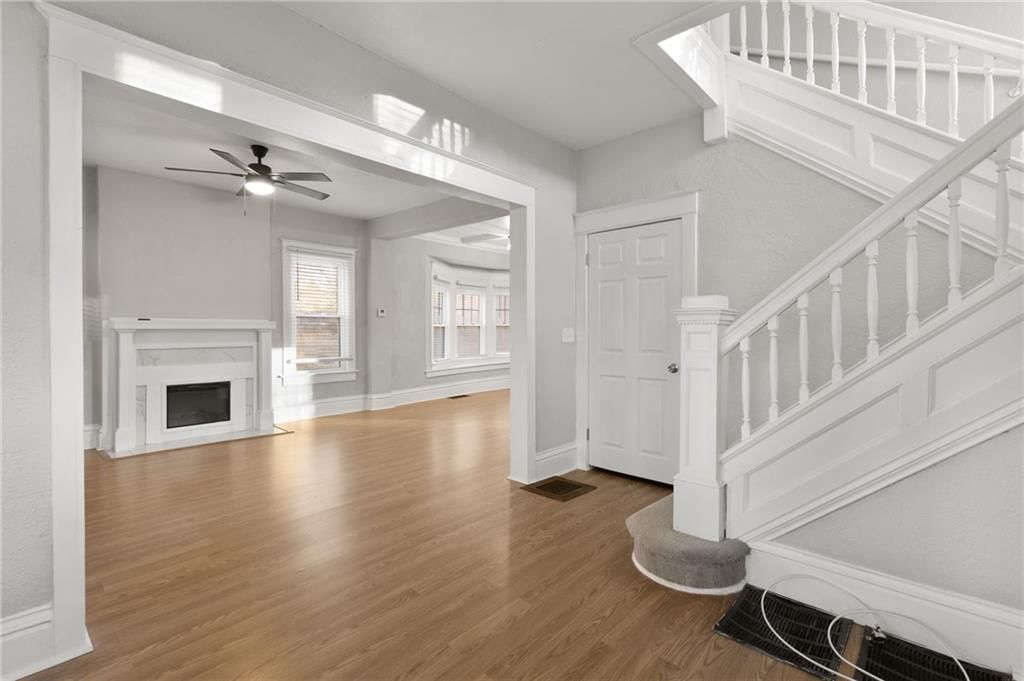 2961 Lockridge Avenue — photo 4