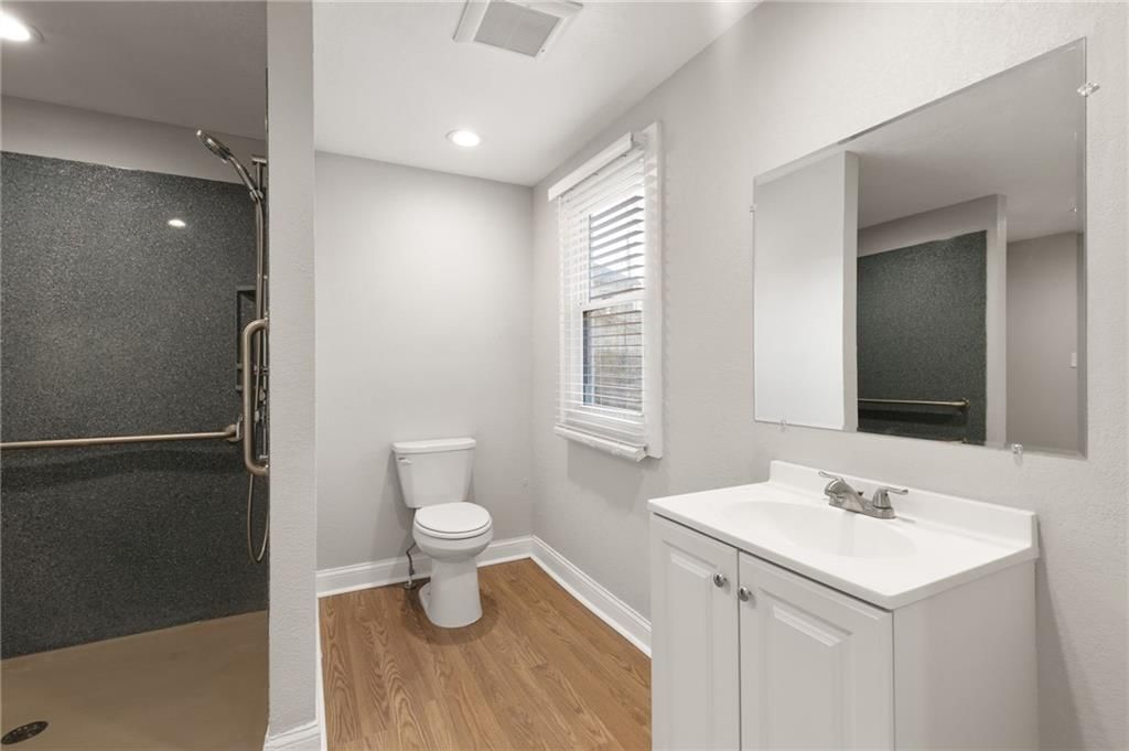 2961 Lockridge Avenue — photo 14