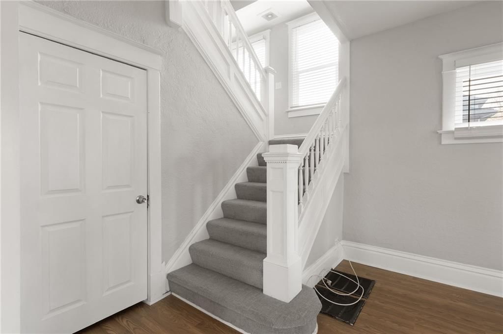 2961 Lockridge Avenue — photo 18