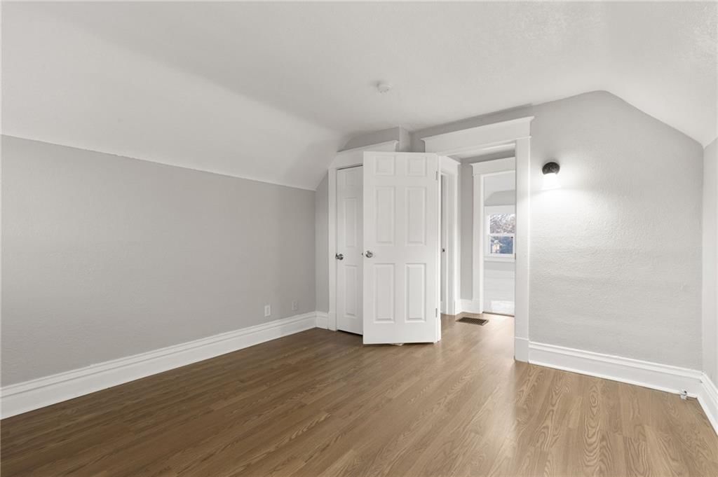 2961 Lockridge Avenue — photo 28