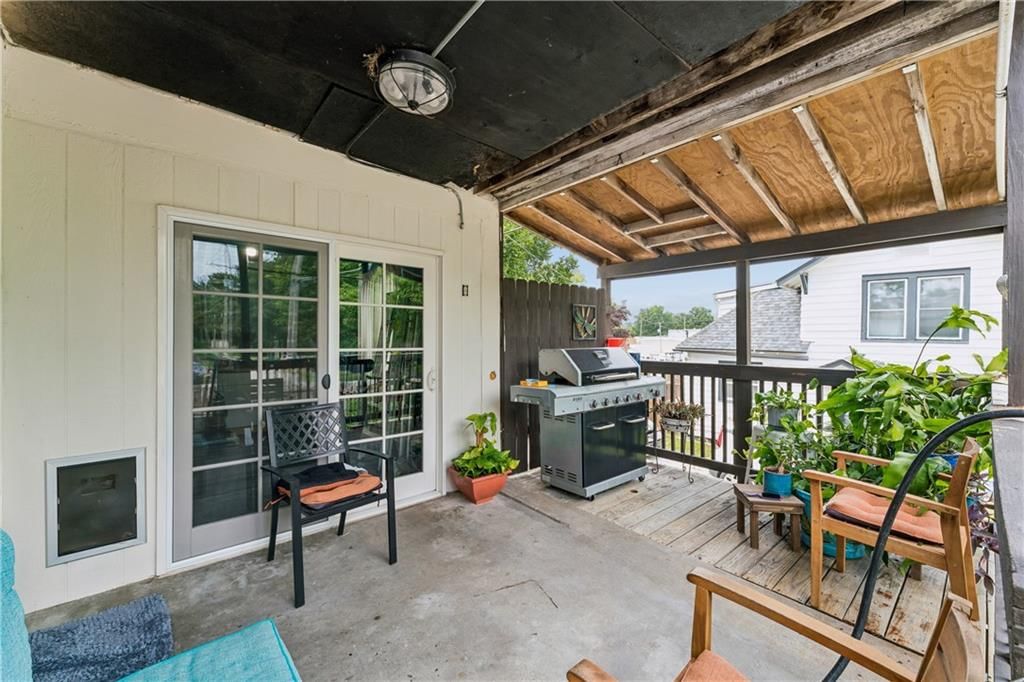 2 W Piankashaw Street — photo 63
