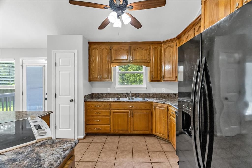 5702 N Highland Avenue — photo 7
