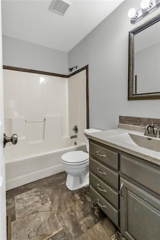5702 N Highland Avenue — photo 14