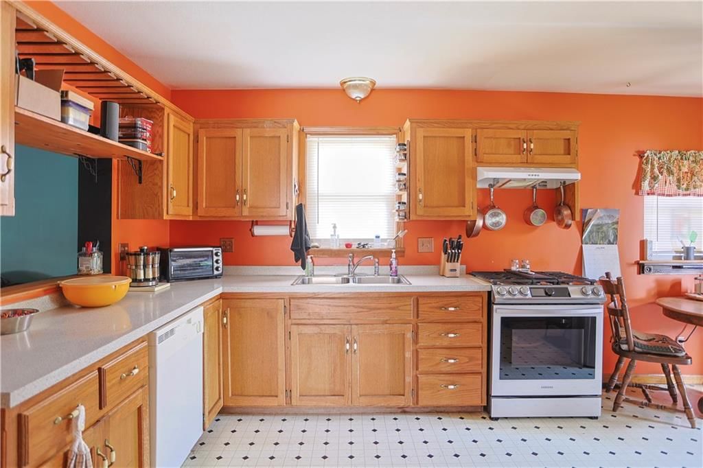 11612 Hackett Street — photo 10