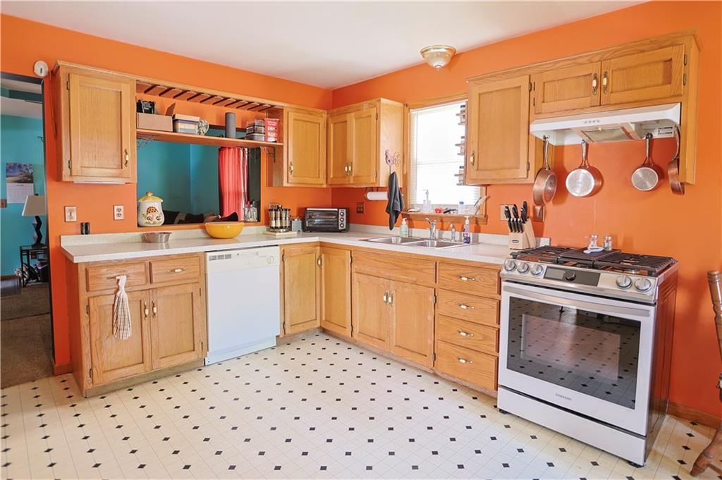 11612 Hackett Street — photo 11