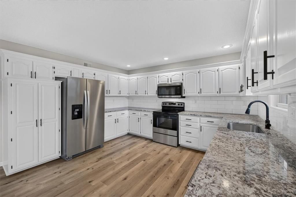500 SE Alger Drive — photo 5
