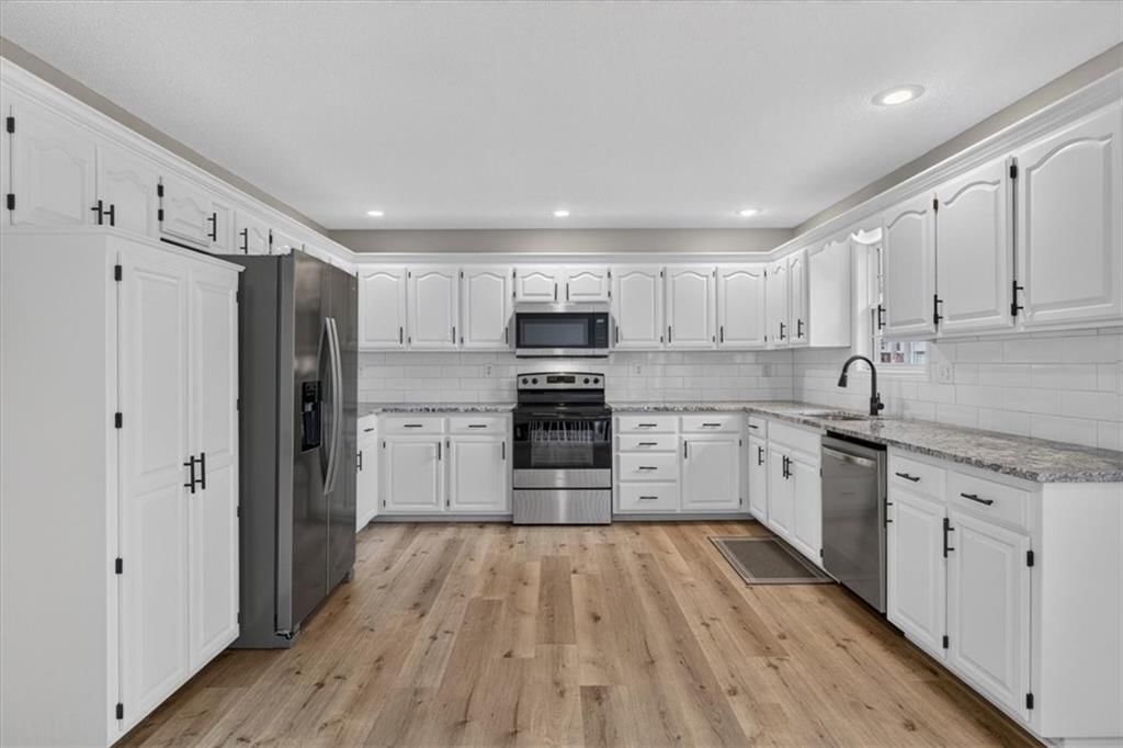 500 SE Alger Drive — photo 7