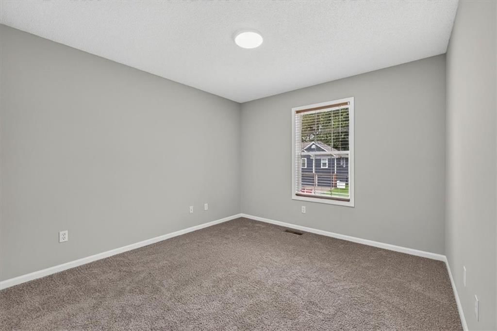 500 SE Alger Drive — photo 21