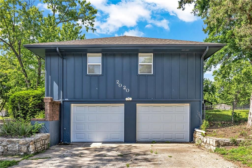 2020 SW Morningside Drive — photo 3