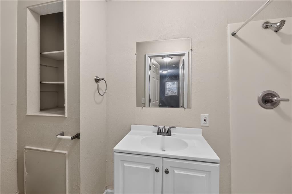 11407 Richmond Avenue — photo 24