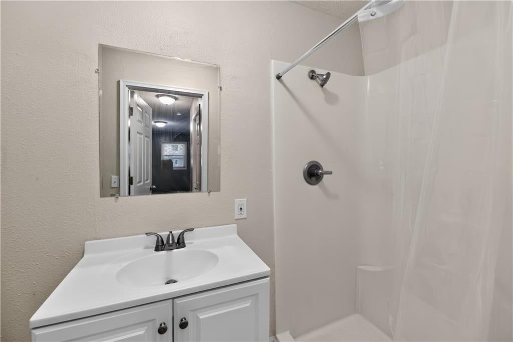 11407 Richmond Avenue — photo 26