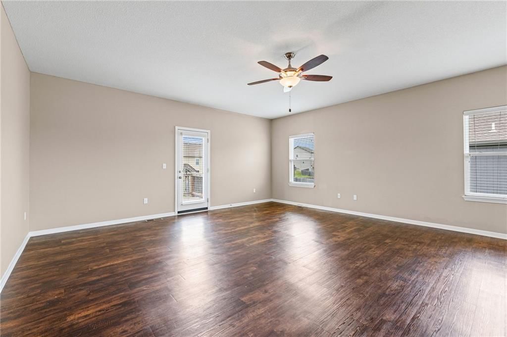 26186 W 141st Court — photo 4