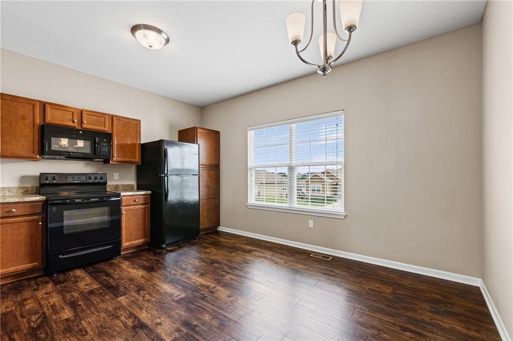 26186 W 141st Court — photo 7