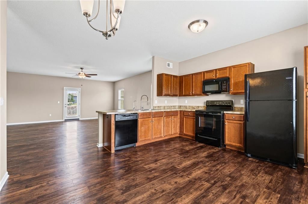 26186 W 141st Court — photo 8